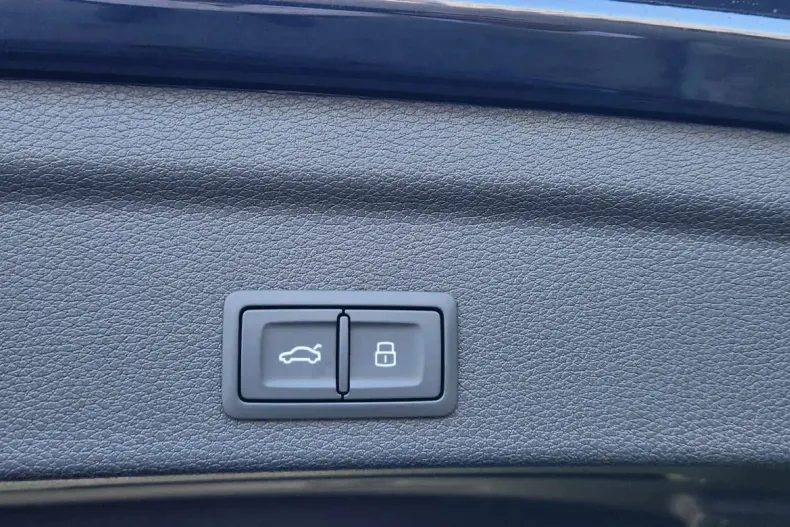 Audi Q3 din 2025 cu 10 km - oferta AUD160236 - foto 9