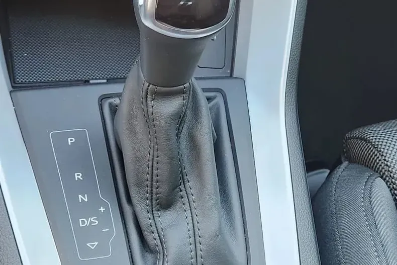 Audi Q3 din 2025 cu 10 km - oferta AUD160236 - foto 18