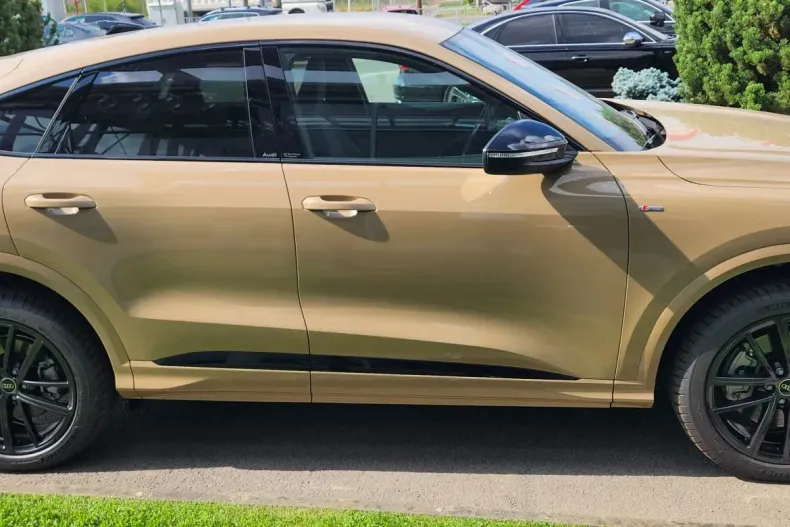 Audi Q5 din 2025 cu 1 km - oferta AUD160238 - foto 5