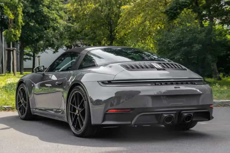 Porsche 911 din 2025 cu 3.800 km - oferta POR160244 - foto 6