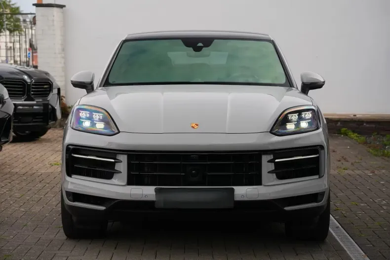 Porsche Cayenne Coupe din 2024 cu 18.500 km - oferta POR160247 - foto 3