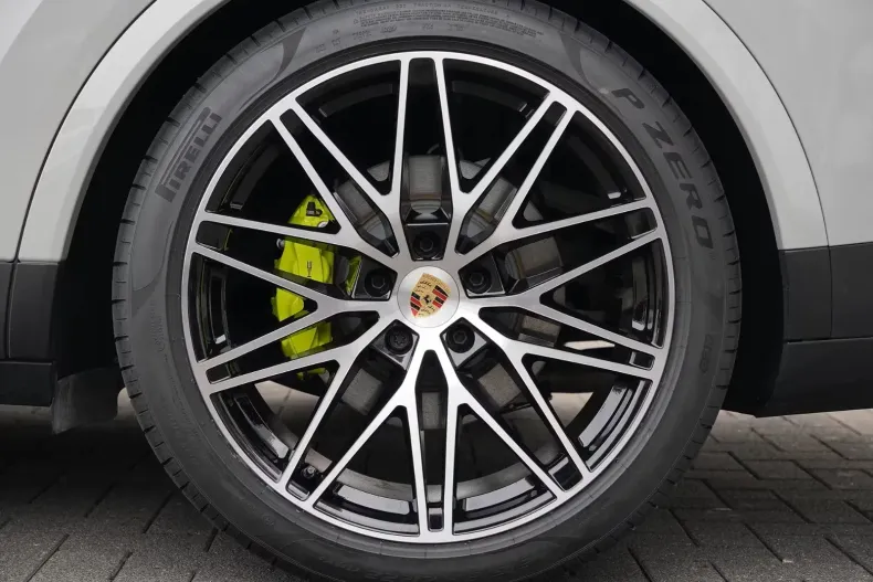 Porsche Cayenne Coupe din 2024 cu 18.500 km - oferta POR160247 - foto 9