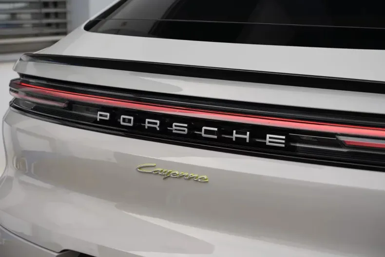 Porsche Cayenne Coupe din 2024 cu 18.500 km - oferta POR160247 - foto 11