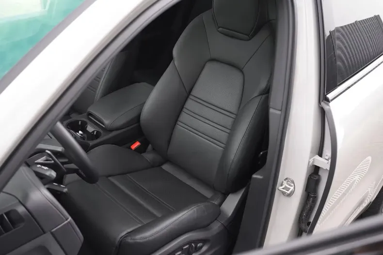 Porsche Cayenne Coupe din 2024 cu 18.500 km - oferta POR160247 - foto 17