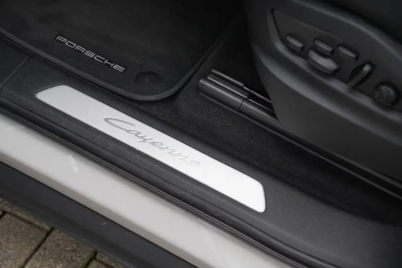 Porsche Cayenne Coupe din 2024 cu 18.500 km - oferta POR160247 - foto 28