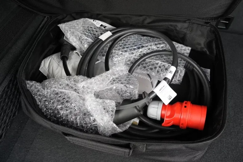 Porsche Cayenne Coupe din 2024 cu 18.500 km - oferta POR160247 - foto 33