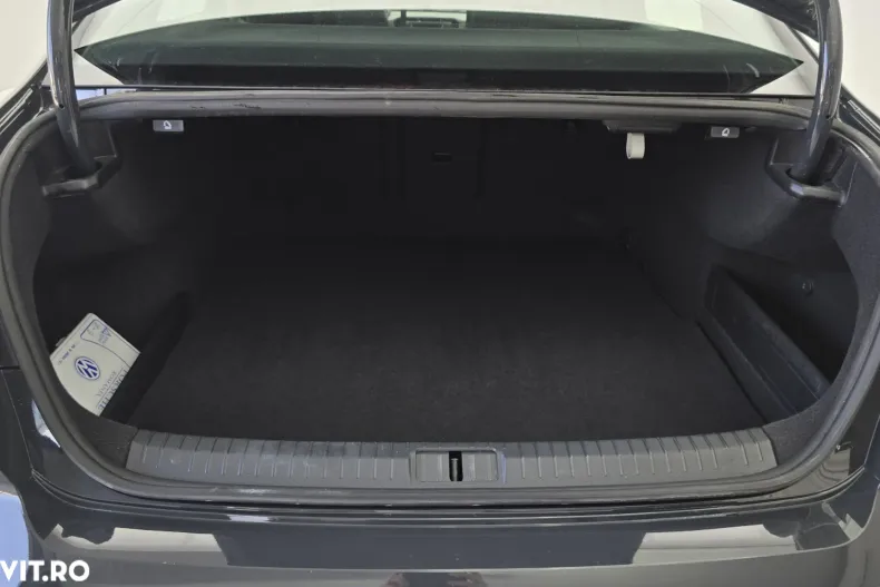 Volkswagen Passat din 2021 cu 129.484 km - oferta VOL160264 - foto 25