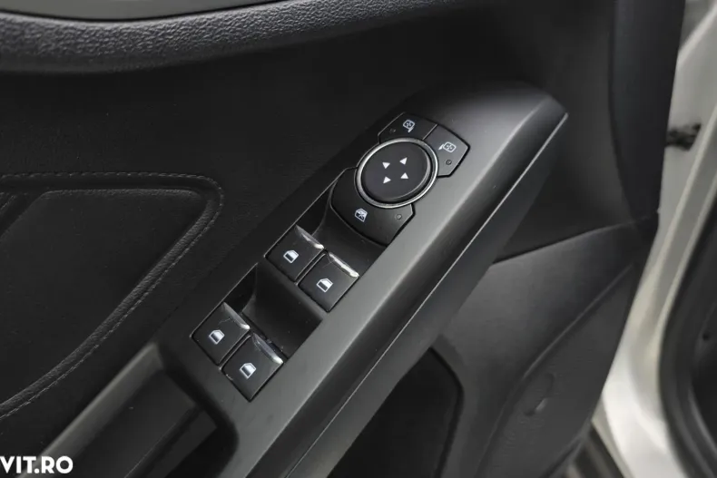 Ford Focus din 2019 cu 99.603 km - oferta FOR160269 - foto 11