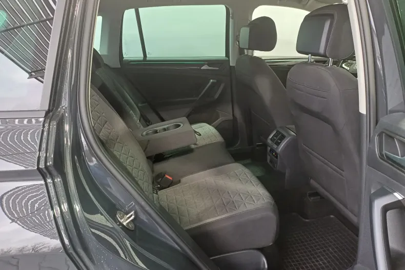 Volkswagen Tiguan din 2023 cu 85.213 km - oferta VOL160270 - foto 31