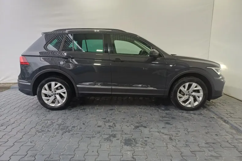 Volkswagen Tiguan din 2023 cu 85.213 km - oferta VOL160270 - foto 36
