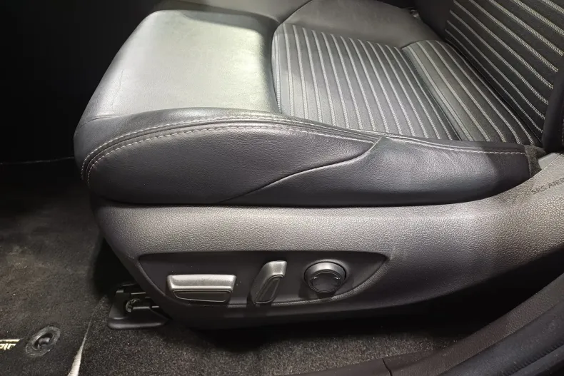 Toyota RAV4 din 2021 cu 70.963 km - oferta TOY160271 - foto 10