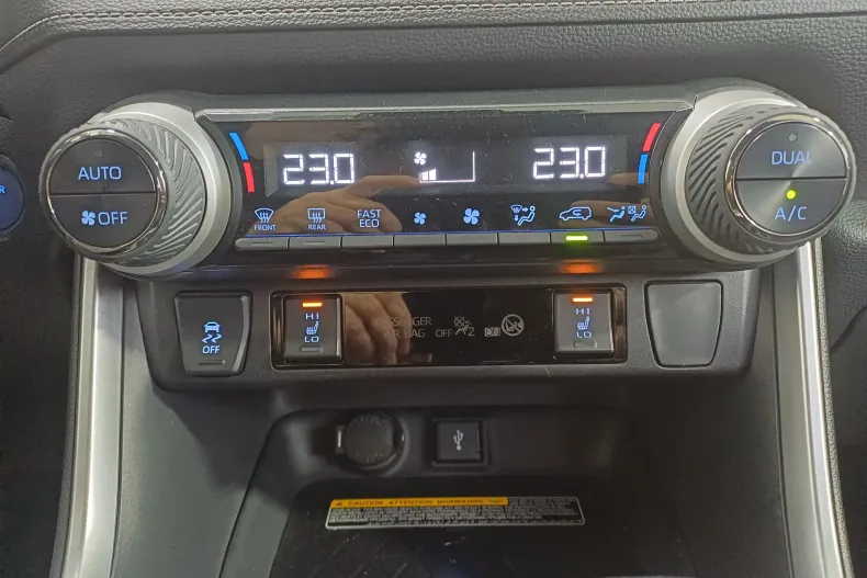 Toyota RAV4 din 2021 cu 70.963 km - oferta TOY160271 - foto 18