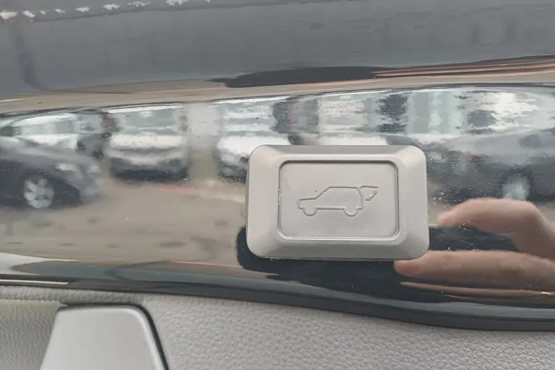 Toyota RAV4 din 2021 cu 70.963 km - oferta TOY160271 - foto 28