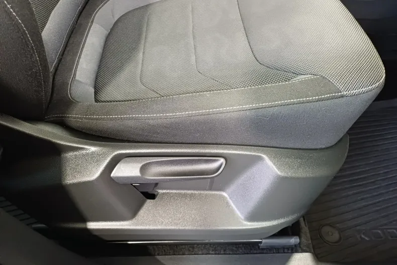 Skoda Kodiaq din 2019 cu 105.738 km - oferta SKO160272 - foto 33