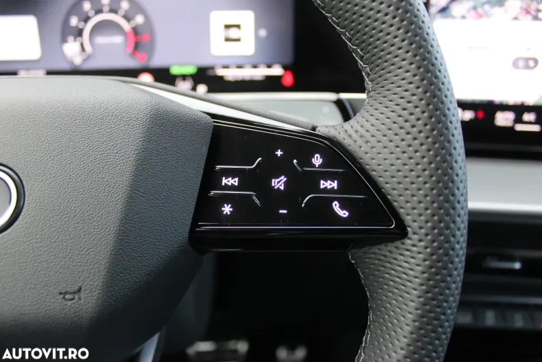 Audi Q3 din 2025 cu 976 km - oferta AUD160273 - foto 18