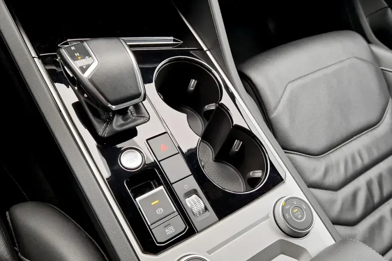 Volkswagen Touareg din 2021 cu 86.715 km - oferta VOL160277 - foto 18