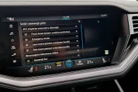 Volkswagen Touareg din 2021 cu 86.715 km - oferta VOL160277 - foto 23