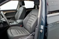 Volkswagen Touareg din 2019 cu 77.304 km - oferta VOL160279 - foto 12