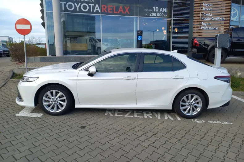 Toyota Camry din 2022 cu 64.602 km - oferta TOY160284 - foto 4