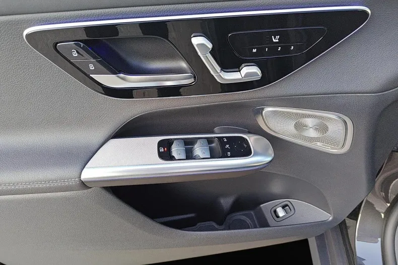 Mercedes-Benz GLC din 2024 cu 8.650 km - oferta MER160286 - foto 8