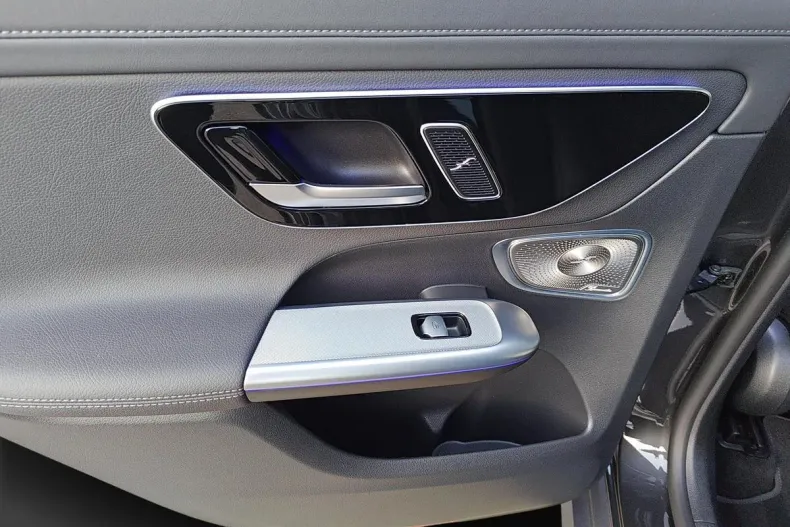 Mercedes-Benz GLC din 2024 cu 8.650 km - oferta MER160286 - foto 19