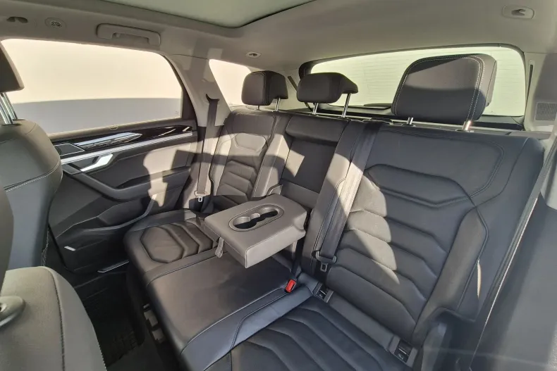 Volkswagen Touareg din 2020 cu 89.302 km - oferta VOL160298 - foto 12