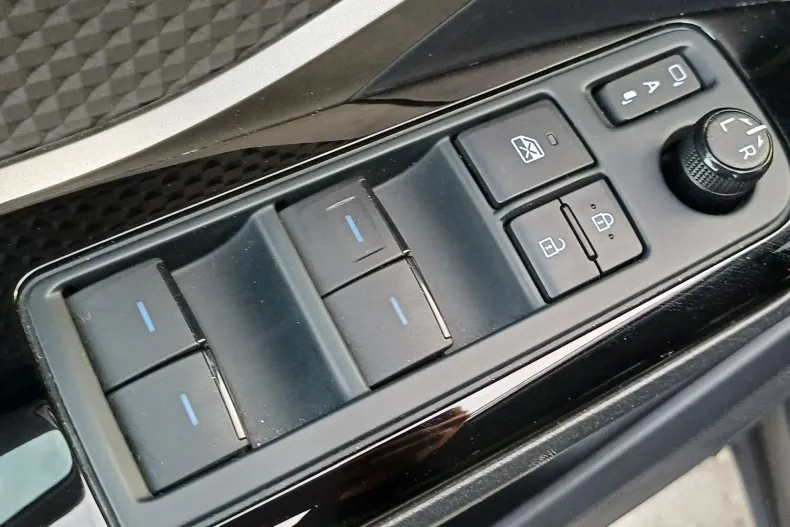 Toyota C-HR din 2022 cu 21.345 km - oferta TOY160301 - foto 25