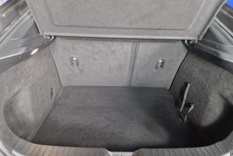 Mazda CX-30 din 2019 cu 82.036 km - oferta MAZ160317 - foto 31