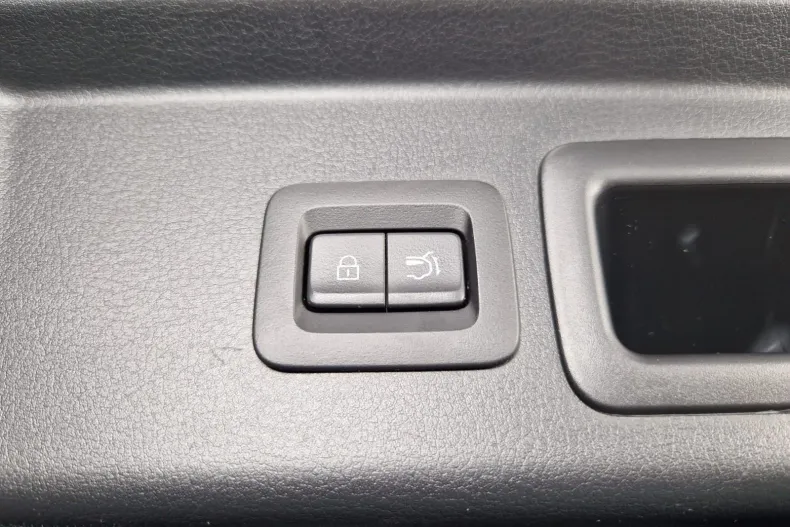 Mazda CX-30 din 2019 cu 82.036 km - oferta MAZ160317 - foto 32