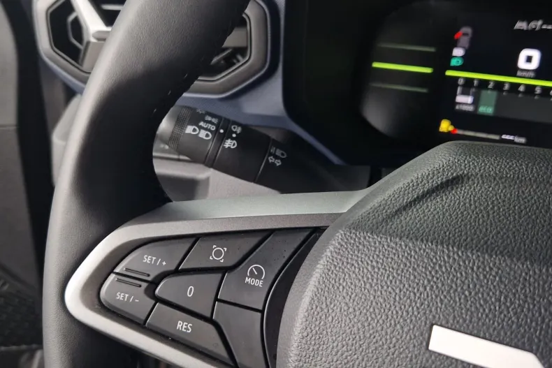 Dacia Duster din 2025 cu 5.502 km - oferta DAC160318 - foto 14