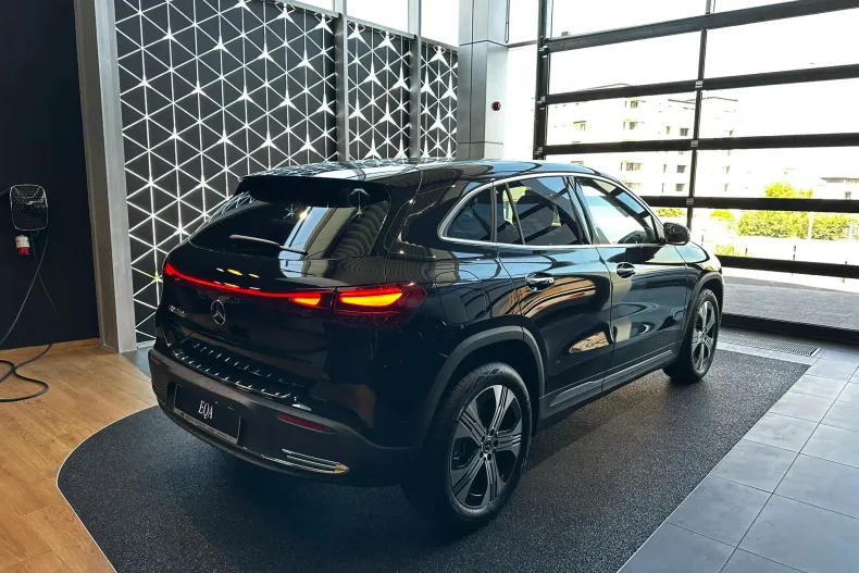 Mercedes-Benz EQA din 2025 cu 7 km - oferta MER160325 - foto 4