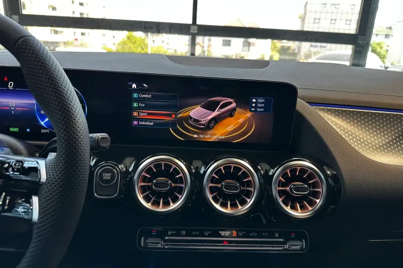 Mercedes-Benz EQA din 2025 cu 7 km - oferta MER160326 - foto 18