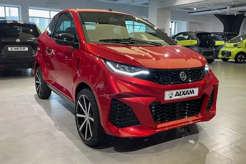 Aixam Coupé din 2023 cu 2 km - oferta AIX160330 - foto 3