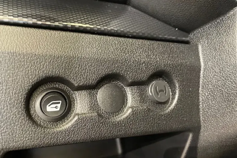 Aixam Coupé din 2023 cu 2 km - oferta AIX160330 - foto 18