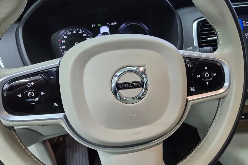 Volvo XC90 din 2021 cu 75.356 km - oferta VOL160331 - foto 22