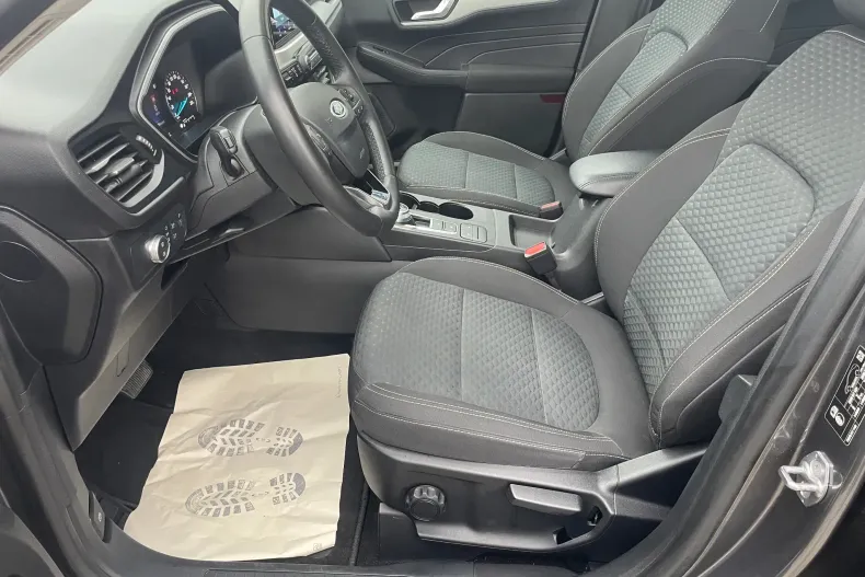 Ford Kuga din 2022 cu 58.752 km - oferta FOR160336 - foto 8