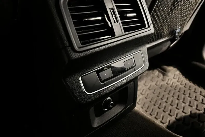 Audi Q5 din 2021 cu 84.914 km - oferta AUD160338 - foto 26