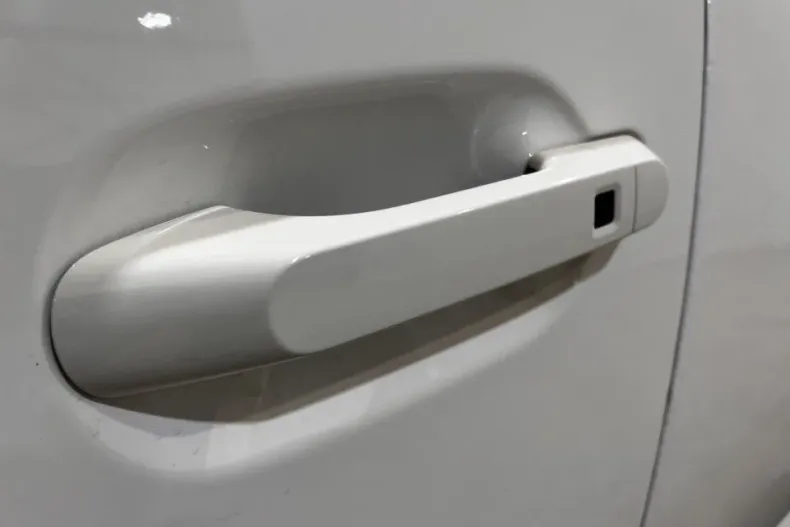 Hyundai INSTER din 2025 cu 1.668 km - oferta HYU160340 - foto 31