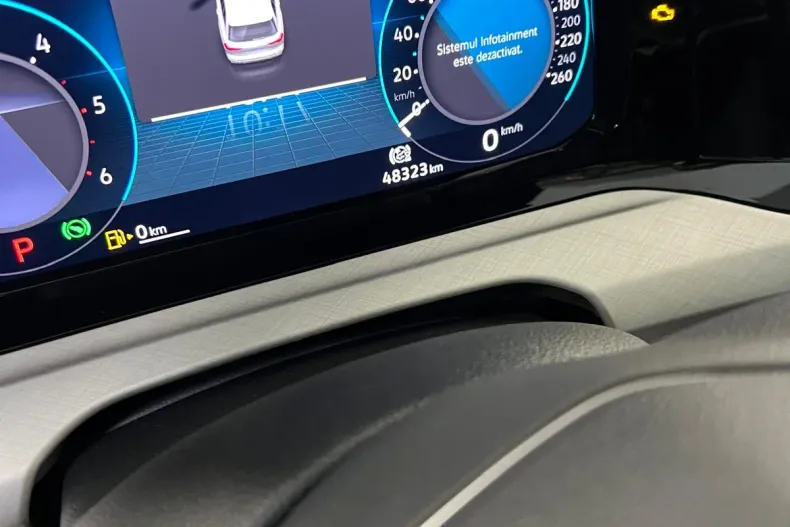 Volkswagen Golf din 2022 cu 48.311 km - oferta VOL160349 - foto 22