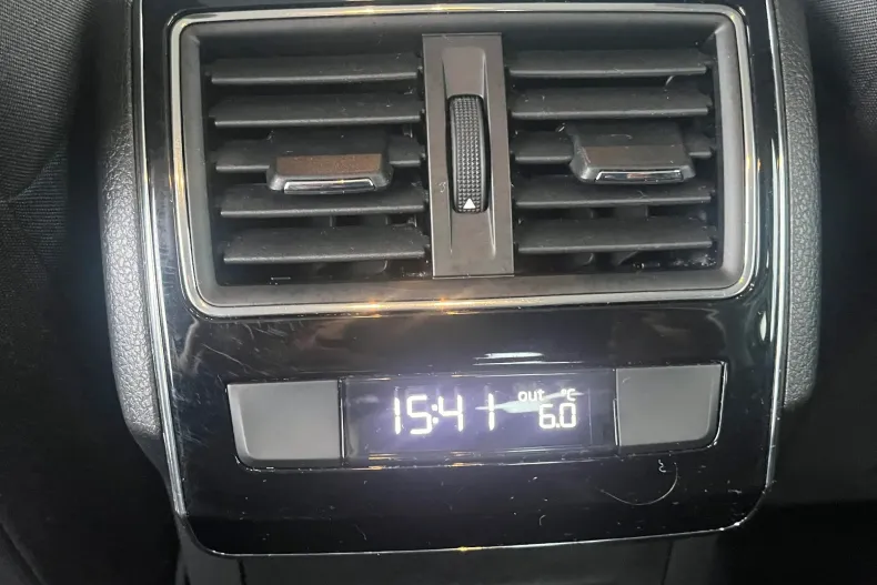 Skoda Superb din 2019 cu 120.000 km - oferta SKO160351 - foto 19