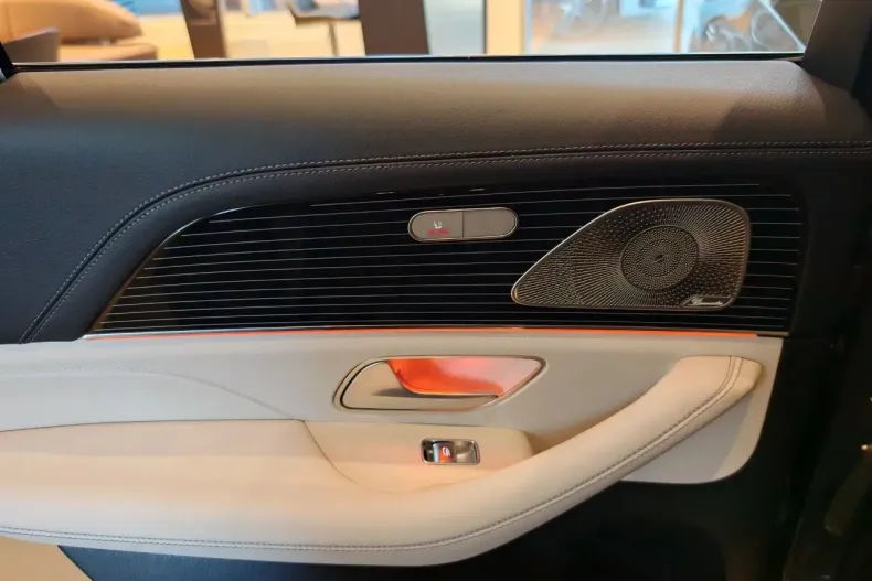 Mercedes-Benz GLE Coupe din 2025 cu 3.500 km - oferta MER160352 - foto 20