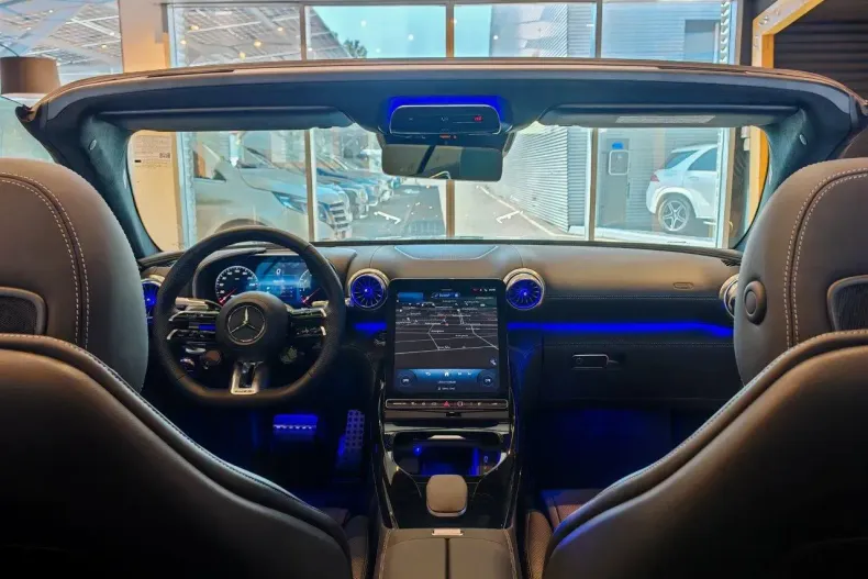 Mercedes-Benz SL din 2023 cu 4.200 km - oferta MER160355 - foto 3