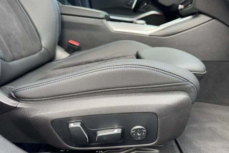 BMW Seria 3 din 2024 cu 13.700 km - oferta BMW160356 - foto 13