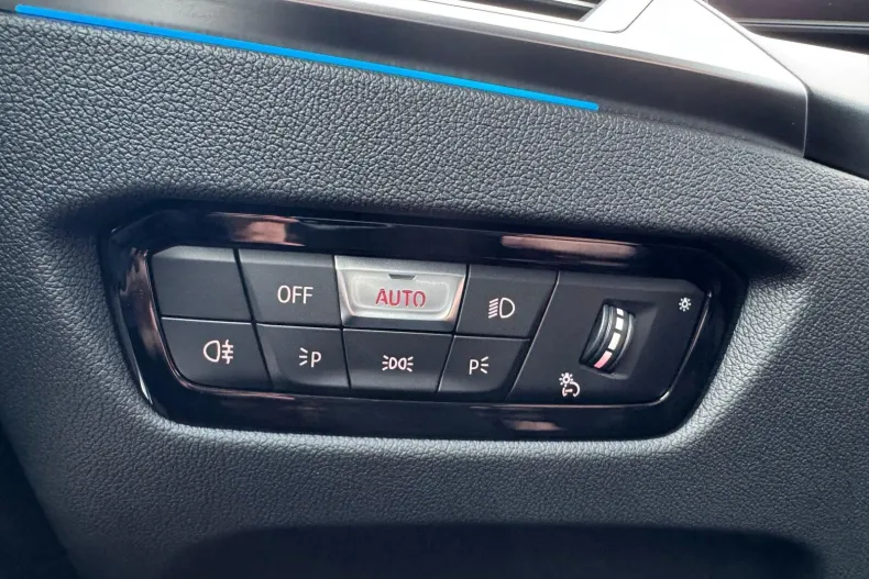 BMW Seria 3 din 2024 cu 13.700 km - oferta BMW160356 - foto 28