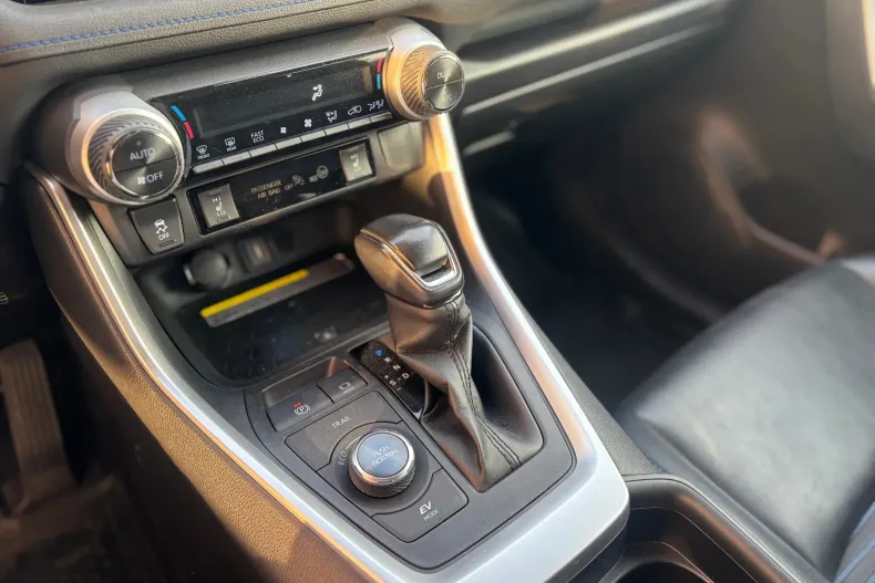 Toyota RAV4 din 2020 cu 64.000 km - oferta TOY160362 - foto 14