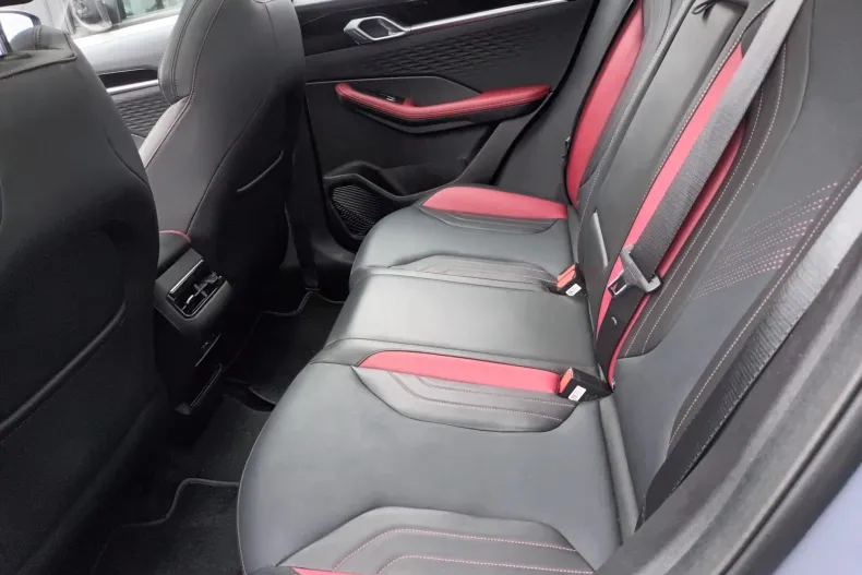 Geely Coolray din 2024 cu 12.752 km - oferta GEE160364 - foto 12