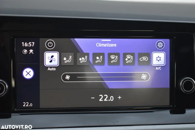 Volkswagen Golf din 2022 cu 32.055 km - oferta VOL160371 - foto 29