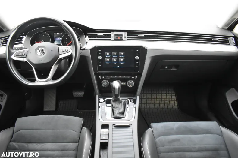 Volkswagen Passat din 2020 cu 42.344 km - oferta VOL160374 - foto 7