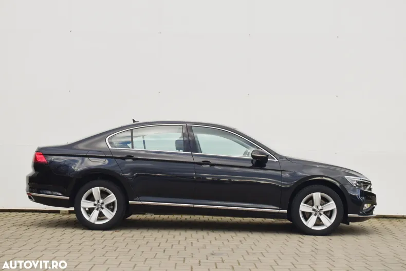 Volkswagen Passat din 2020 cu 42.344 km - oferta VOL160374 - foto 12