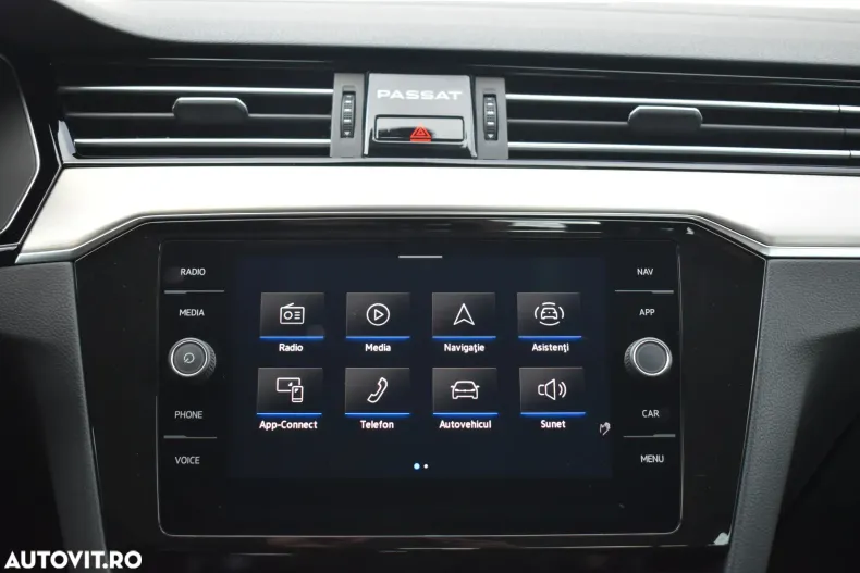 Volkswagen Passat din 2020 cu 42.344 km - oferta VOL160374 - foto 18